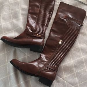 EUC knee high leather boots size 7